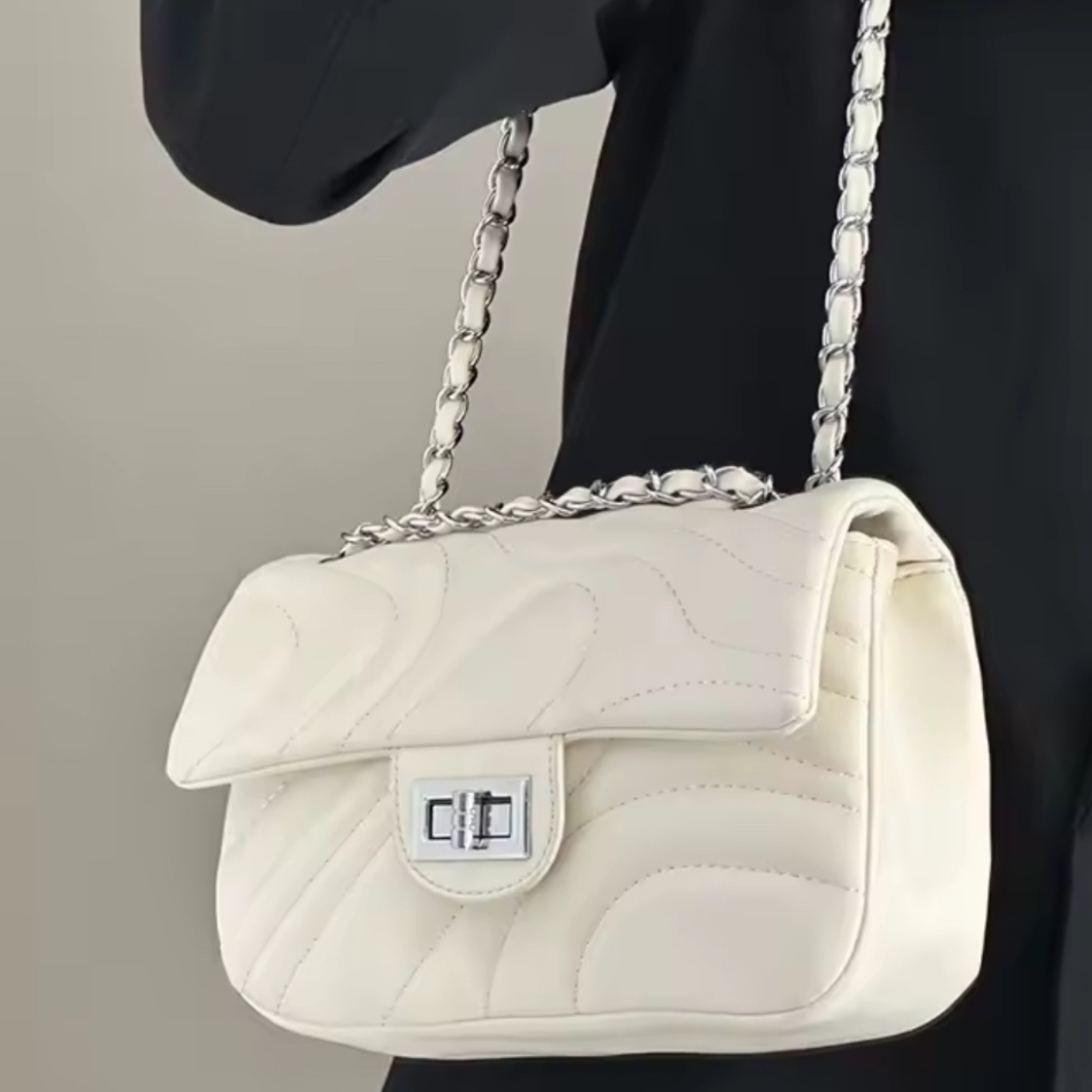 Prestige crossbody bag with silver link strap