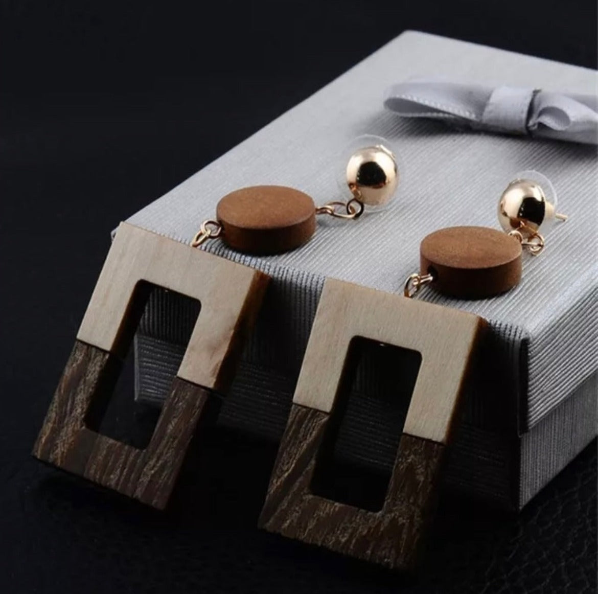 BEIGE AND BROWN RECTANGLE SHAPED WOODEN EARRINGS